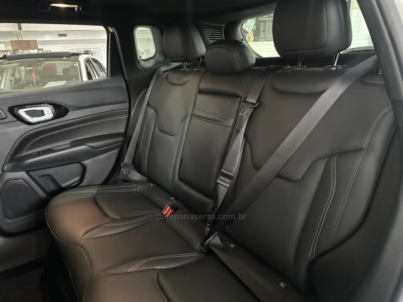 COMPASS 1.3 SERIE S T270 16V TURBO FLEX 4P AUTOMÁTICO - 2025 - NOVO HAMBURGO