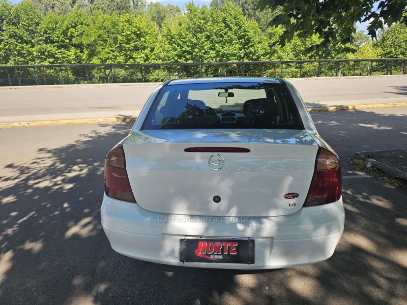 CORSA 1.4 MPFI PREMIUM SEDAN 8V FLEX 4P MANUAL - 2011 - BENTO GONçALVES