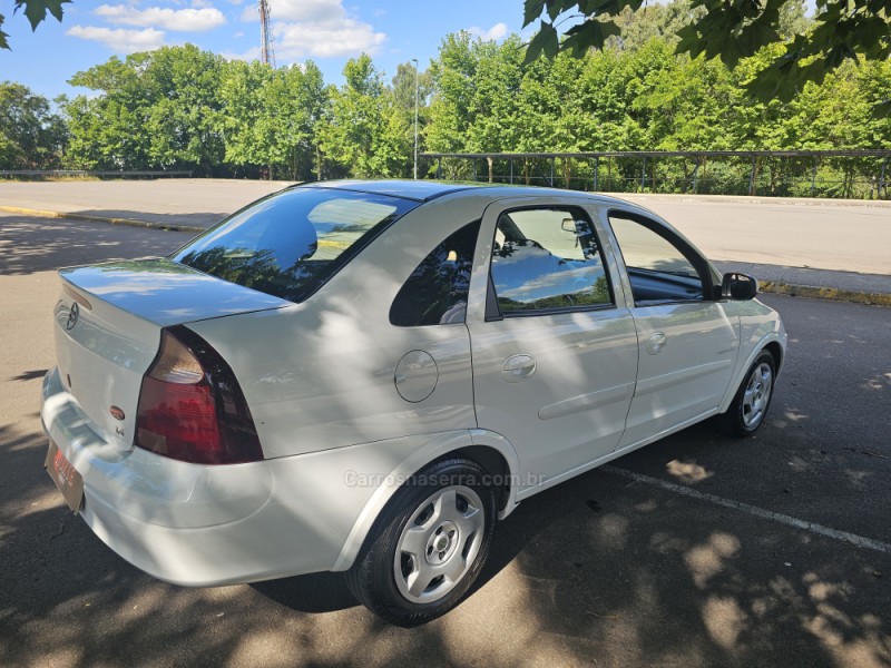 CORSA 1.4 MPFI PREMIUM SEDAN 8V FLEX 4P MANUAL - 2011 - BENTO GONçALVES