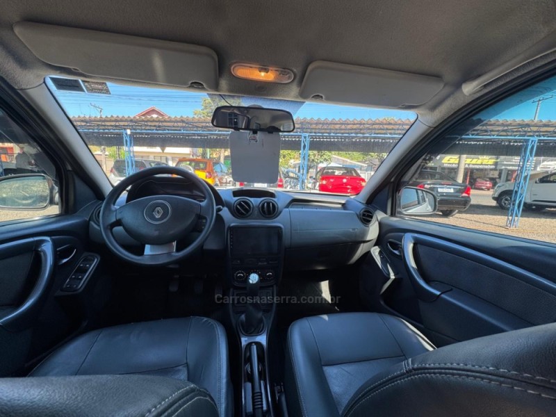 DUSTER 1.6 DYNAMIQUE 4X2 16V FLEX 4P MANUAL - 2014 - IGREJINHA