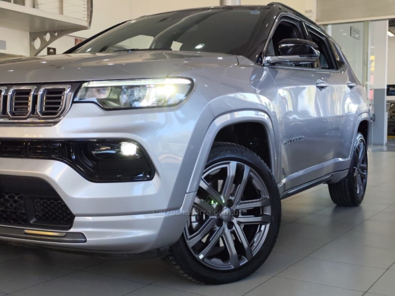 COMPASS 2.0 OVERLAND HURRICANE 4X4 TURBO GASOLINA 4P AUTOMÁTICO - 2025 - NOVO HAMBURGO