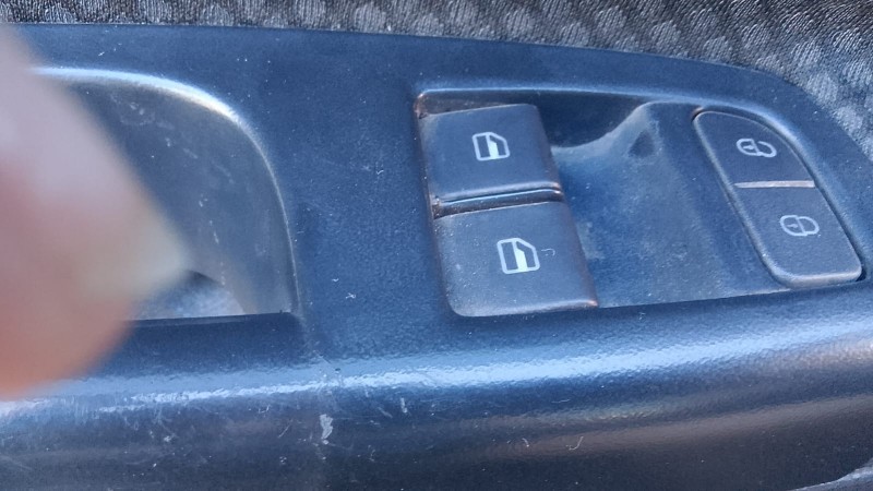 SAVEIRO 1.6 MI TREND CS 8V FLEX 2P MANUAL G.IV - 2017 - CAXIAS DO SUL