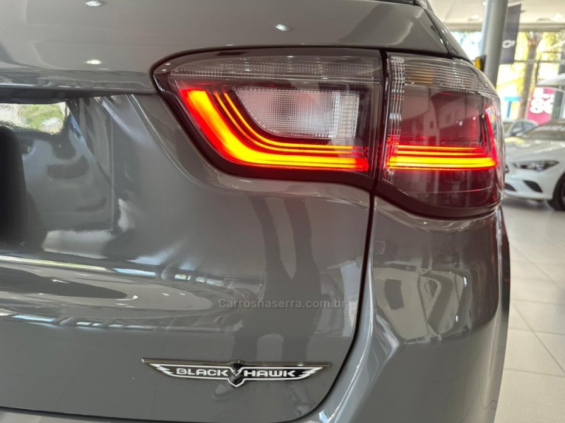 COMPASS 2.0 HURRICANE BLACKHAWK 4X4 TURBO GASOLINA 4P AUTOMÁTICO - 2025 - NOVO HAMBURGO