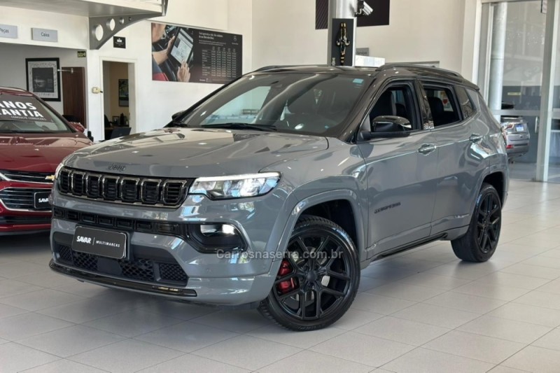 COMPASS 2.0 HURRICANE BLACKHAWK 4X4 TURBO GASOLINA 4P AUTOMÁTICO - 2025 - NOVO HAMBURGO
