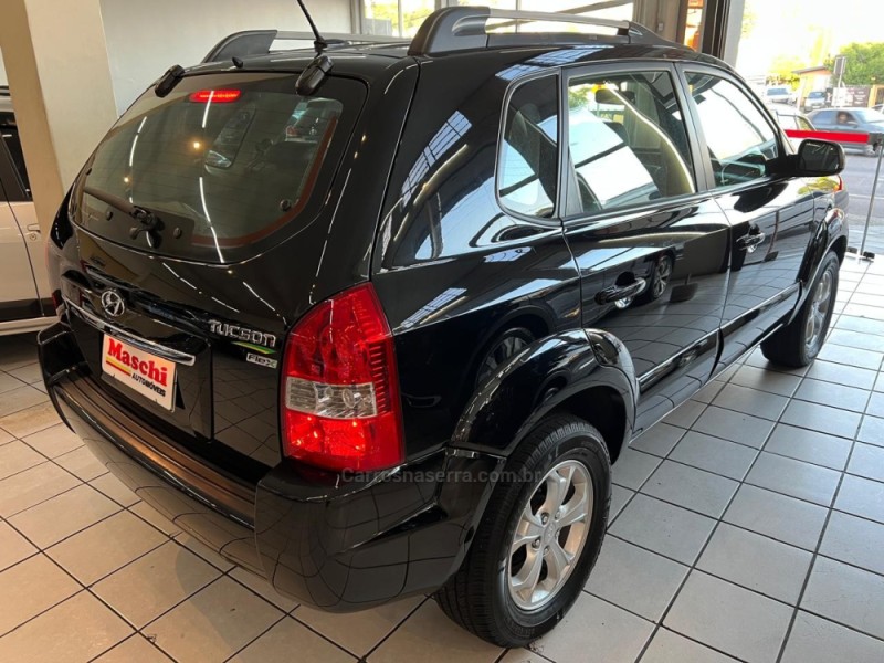 TUCSON 2.0 MPFI GLS 16V 143CV 2WD FLEX 4P AUTOMÁTICO - 2015 - CAXIAS DO SUL