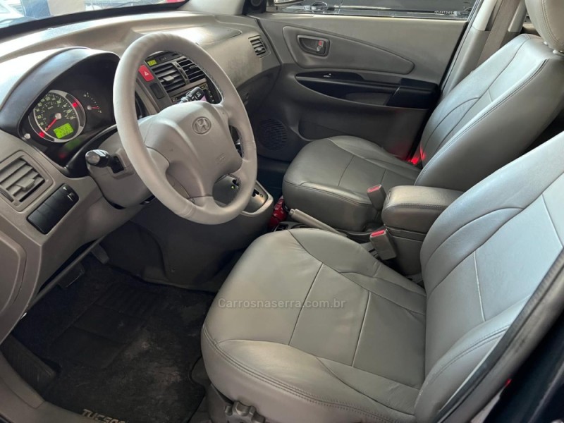 TUCSON 2.0 MPFI GLS 16V 143CV 2WD FLEX 4P AUTOMÁTICO - 2015 - CAXIAS DO SUL