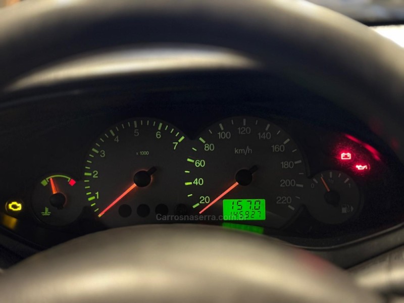 FOCUS 1.6 GL 8V FLEX 4P MANUAL - 2007 - FARROUPILHA
