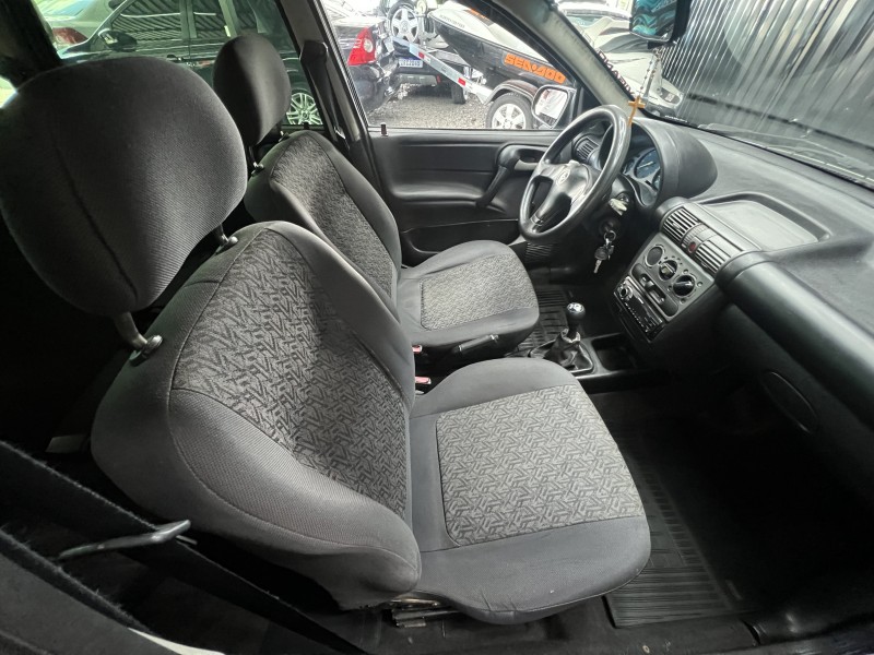 CORSA 1.0 MPFI CLASSIC SEDAN 8V GASOLINA 4P MANUAL - 2004 - CAXIAS DO SUL