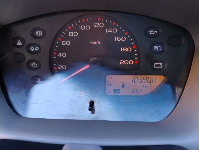 CELTA 1.0 MPFI VHC 8V GASOLINA 4P MANUAL - 2003 - VACARIA