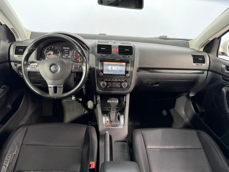 JETTA 2.5 I 20V 170CV GASOLINA 4P TIPTRONIC - 2010 - VACARIA