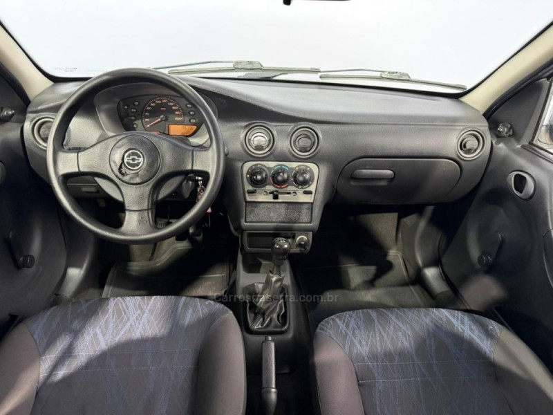 CELTA 1.0 MPFI SPIRIT 8V FLEX 4P MANUAL - 2006 - VACARIA