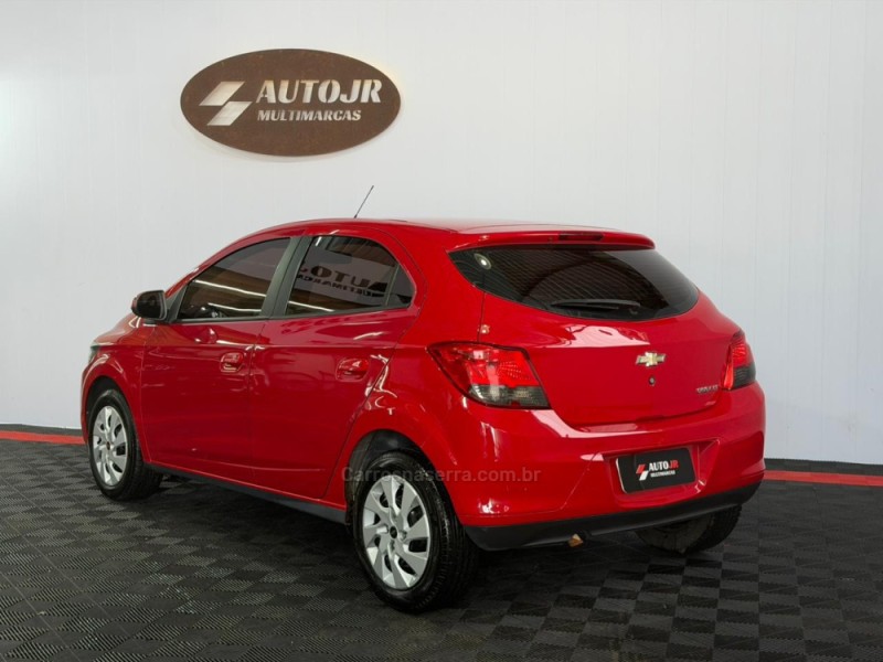 ONIX 1.4 MPFI LT 8V FLEX 4P MANUAL - 2013 - VACARIA