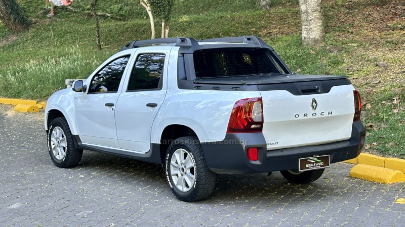 DUSTER OROCH 1.6 16V FLEX EXPRESSION 4P MANUAL - 2018 - CAXIAS DO SUL