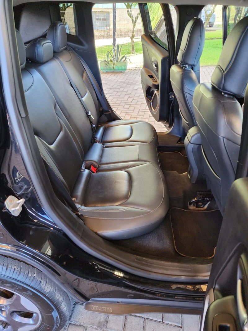 RENEGADE 1.8 16V FLEX LONGITUDE 4P AUTOMÁTICO - 2017 - CAXIAS DO SUL