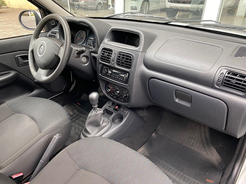 CLIO 1.0 EXPRESSION 16V FLEX 4P MANUAL - 2016 - CAXIAS DO SUL