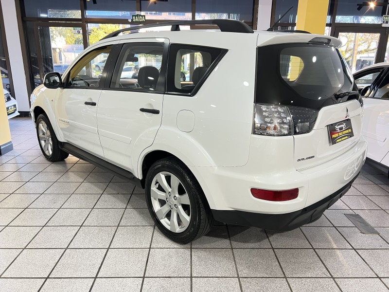 OUTLANDER 2.0 16V GASOLINA 4P AUTOMÁTICO - 2013 - CAXIAS DO SUL