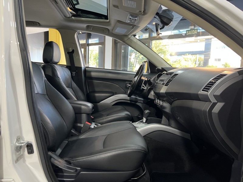 OUTLANDER 2.0 16V GASOLINA 4P AUTOMÁTICO - 2013 - CAXIAS DO SUL