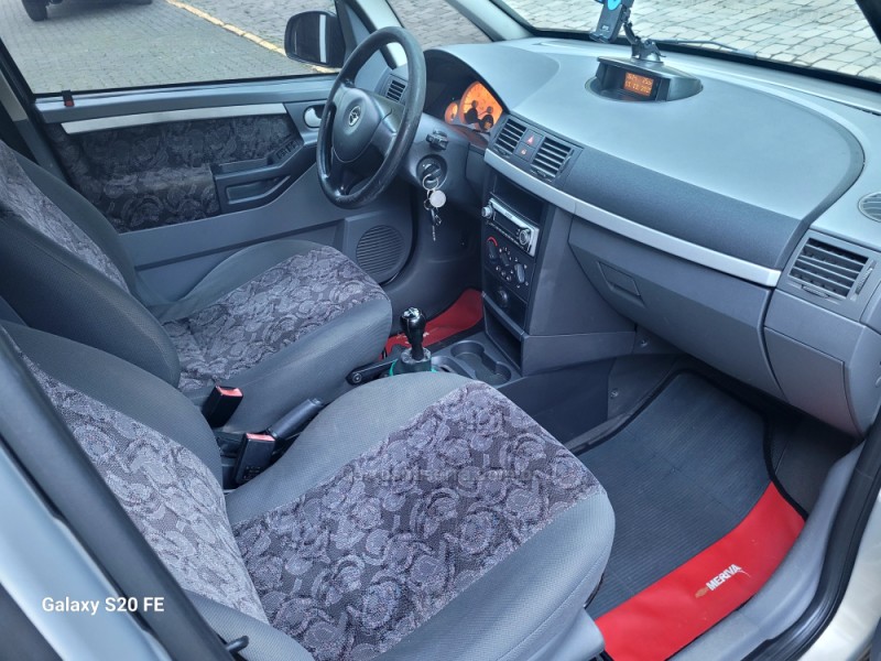 MERIVA 1.8 MPFI CD 8V FLEX 4P MANUAL - 2004 - NOVA PRATA