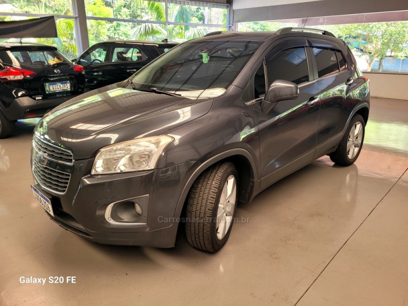 TRACKER 1.8 MPFI LTZ 4X2 16V FLEX 4P AUTOMÁTICO - 2014 - NOVA PRATA