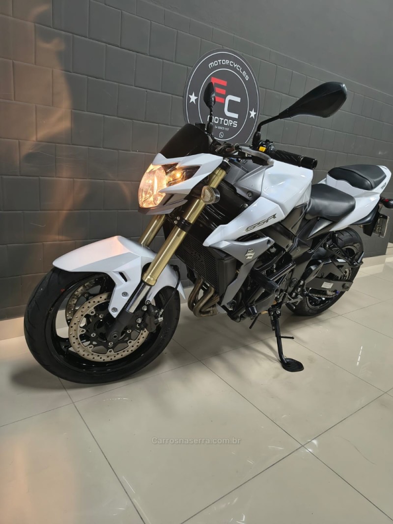 GSR 750 - 2016 - CAXIAS DO SUL