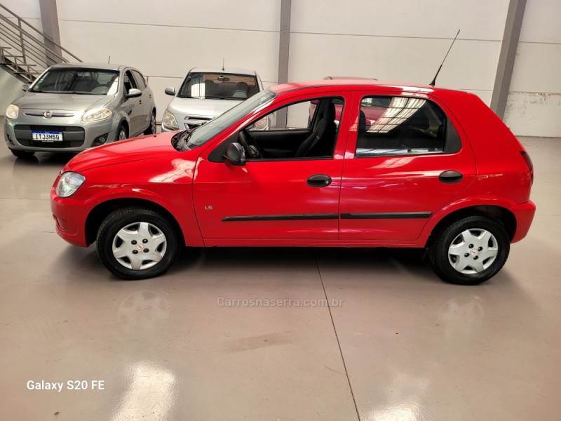 CELTA 1.0 MPFI LS 8V FLEX 4P MANUAL - 2012 - NOVA PRATA