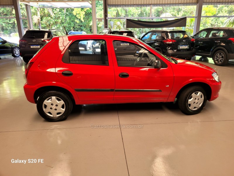 CELTA 1.0 MPFI LS 8V FLEX 4P MANUAL - 2012 - NOVA PRATA