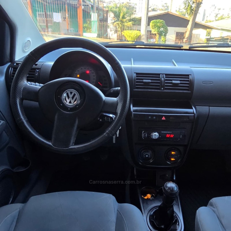 SPACEFOX 1.6 MI 8V FLEX 4P MANUAL - 2008 - CAXIAS DO SUL