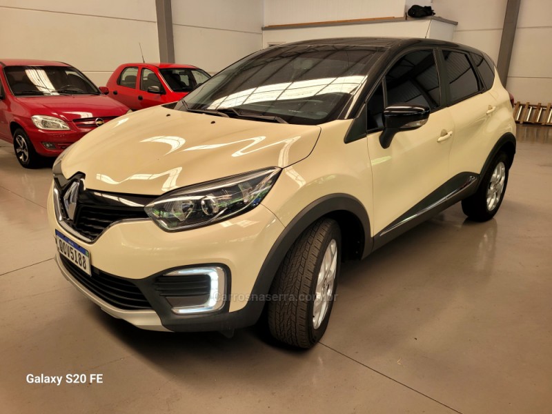 CAPTUR 1.6 16V FLEX ZEN AUTOMÁTICO - 2019 - NOVA PRATA