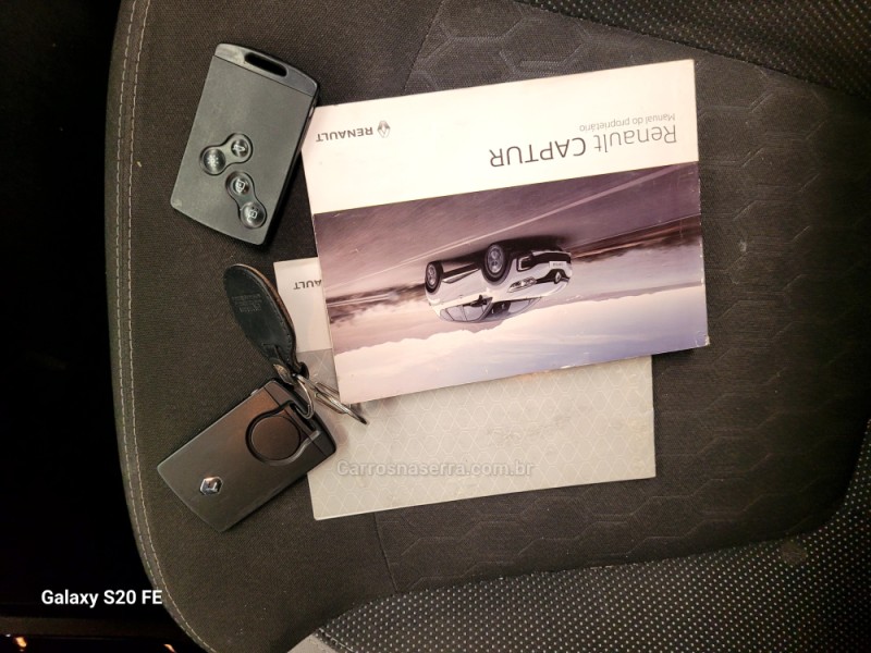 CAPTUR 1.6 16V FLEX ZEN AUTOMÁTICO - 2019 - NOVA PRATA