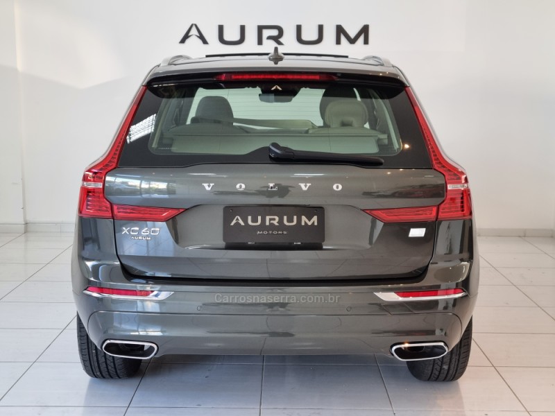XC60 2.0 T8 MOMENTUM HYBRID GASOLINA 4P AUTOMÁTICO - 2021 - CAXIAS DO SUL