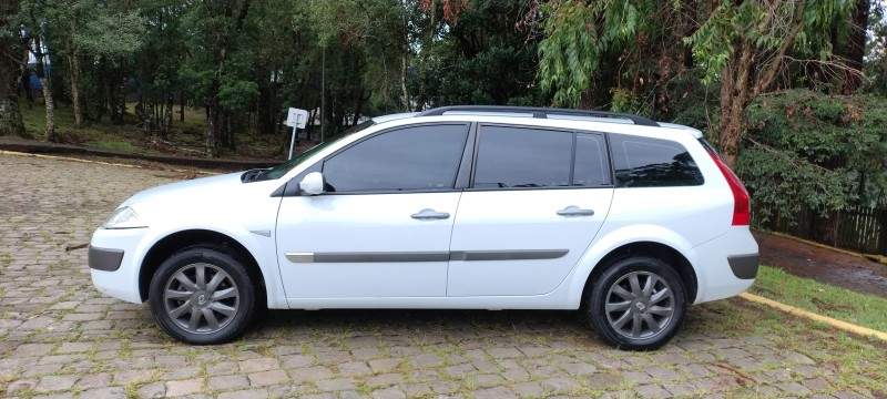 MÉGANE 1.6 DYNAMIQUE GRAND TOUR 16V FLEX 4P MANUAL - 2012 - CAXIAS DO SUL