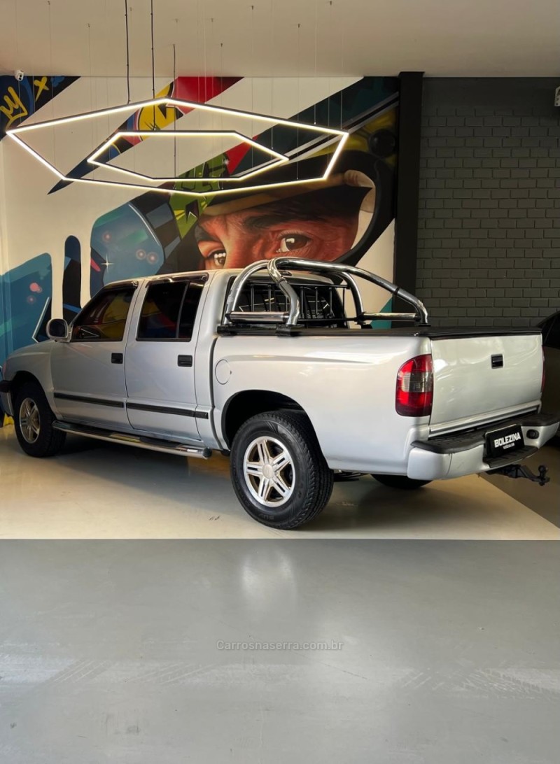 S10 2.8 EXECUTIVE 4X4 CD 12V TURBO INTERCOOLER DIESEL 4P MANUAL - 2004 - NOVO HAMBURGO