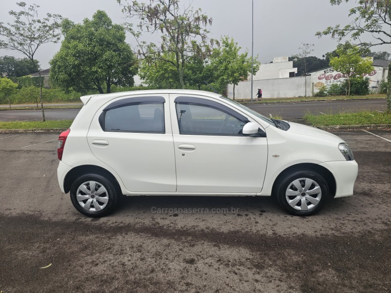 ETIOS 1.3 X 16V FLEX 4P MANUAL - 2017 - BENTO GONçALVES