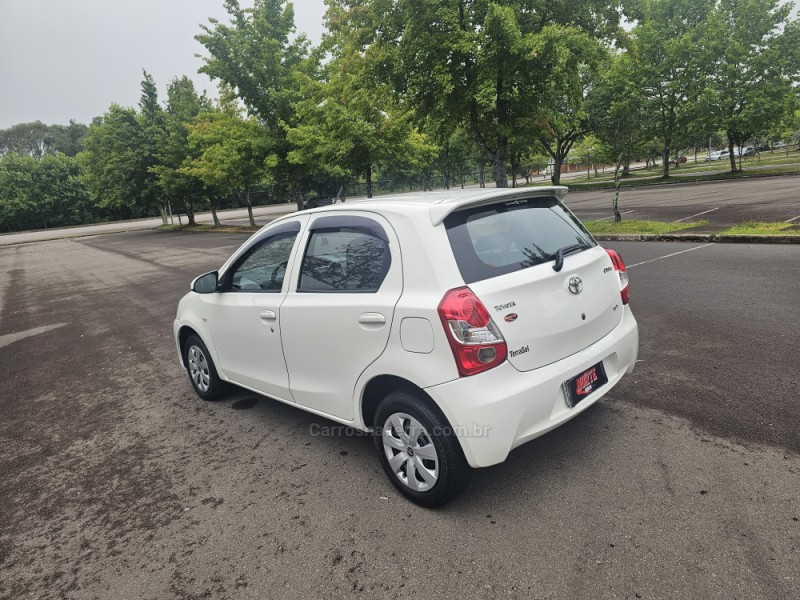ETIOS 1.3 X 16V FLEX 4P MANUAL - 2017 - BENTO GONçALVES