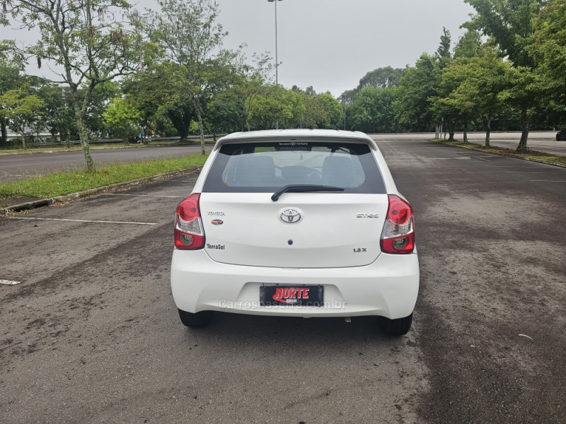 ETIOS 1.3 X 16V FLEX 4P MANUAL - 2017 - BENTO GONçALVES