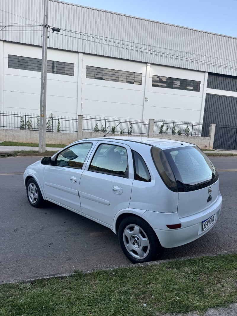 CORSA 1.4 MPFI PREMIUM 8V FLEX 4P MANUAL - 2009 - CAXIAS DO SUL