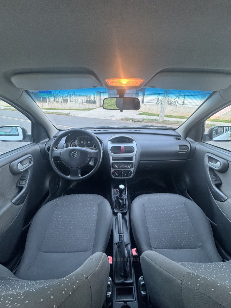 CORSA 1.4 MPFI PREMIUM 8V FLEX 4P MANUAL - 2009 - CAXIAS DO SUL