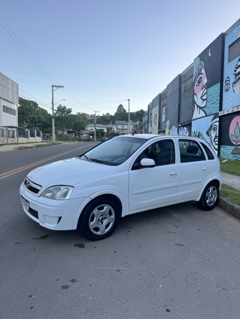CORSA 1.4 MPFI PREMIUM 8V FLEX 4P MANUAL - 2009 - CAXIAS DO SUL
