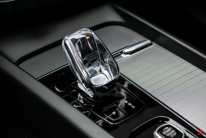 XC60 2.0 T8 POLESTAR ENGINEERED HÍBRIDO 4P AUTOMÁTICO - 2024 - GARIBALDI