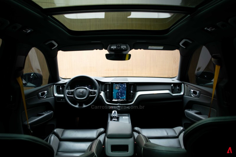 XC60 2.0 T8 POLESTAR ENGINEERED HÍBRIDO 4P AUTOMÁTICO - 2024 - GARIBALDI
