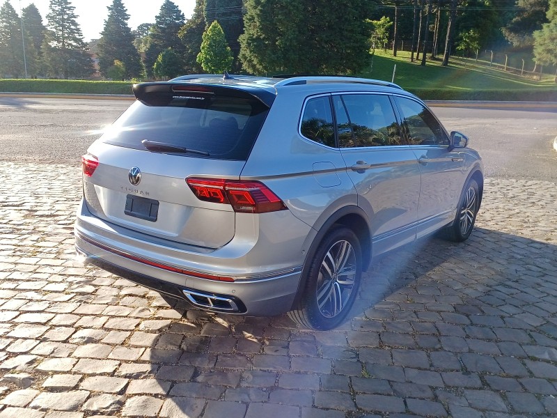 TIGUAN 2.0 ALLSPACE R-LINE 300 TSI GASOLINA 4P AUTOMÁTICO - 2025 - FLORES DA CUNHA