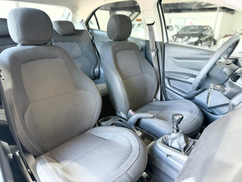 ONIX 1.4 MPFI LTZ 8V FLEX 4P MANUAL - 2014 - NOVO HAMBURGO