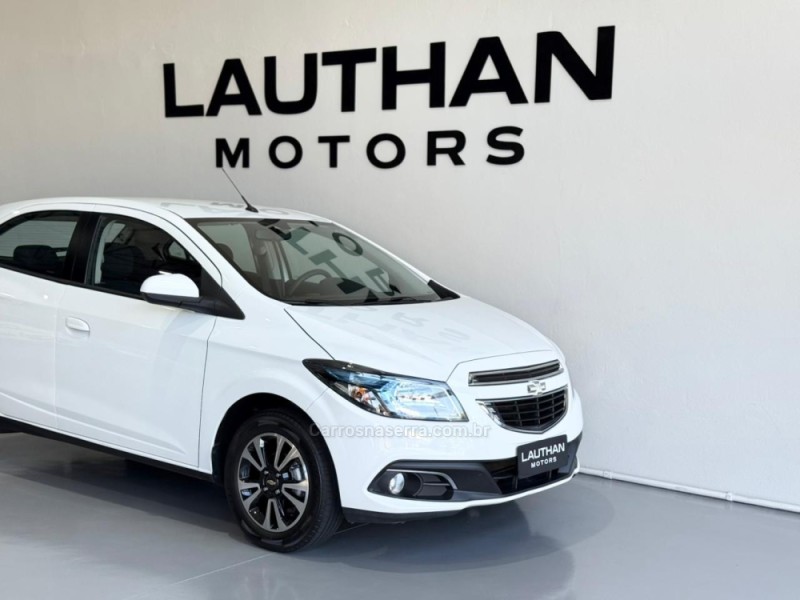 ONIX 1.4 MPFI LTZ 8V FLEX 4P MANUAL - 2014 - NOVO HAMBURGO