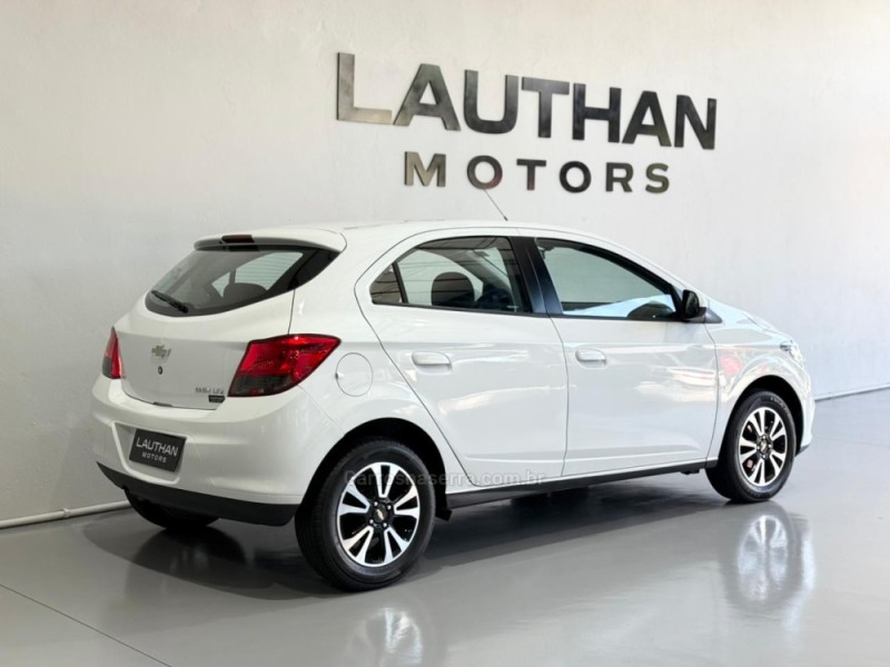 ONIX 1.4 MPFI LTZ 8V FLEX 4P MANUAL - 2014 - NOVO HAMBURGO
