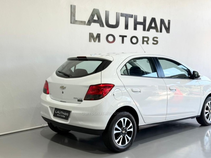 ONIX 1.4 MPFI LTZ 8V FLEX 4P MANUAL - 2014 - NOVO HAMBURGO