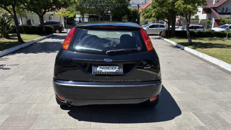 FOCUS 1.6 8V FLEX 4P MANUAL - 2009 - BENTO GONçALVES