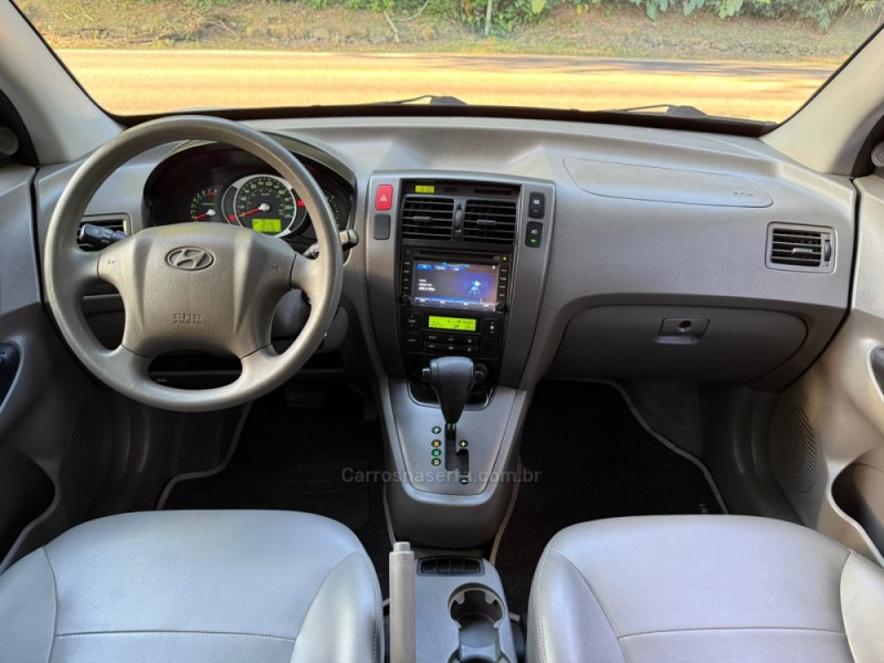 TUCSON 2.0 MPFI GLS BASE 16V 143CV 2WD FLEX 4P AUTOMÁTICO - 2016 - DOIS IRMãOS