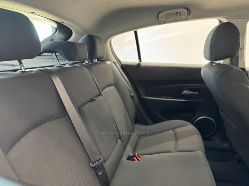 CRUZE 1.8 LT 16V FLEX 4P MANUAL - 2014 - CARLOS BARBOSA