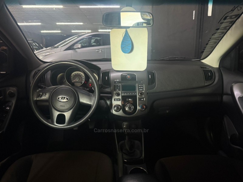 CERATO 1.6 SX3 16V FLEX 4P MANUAL - 2011 - CAMPO BOM