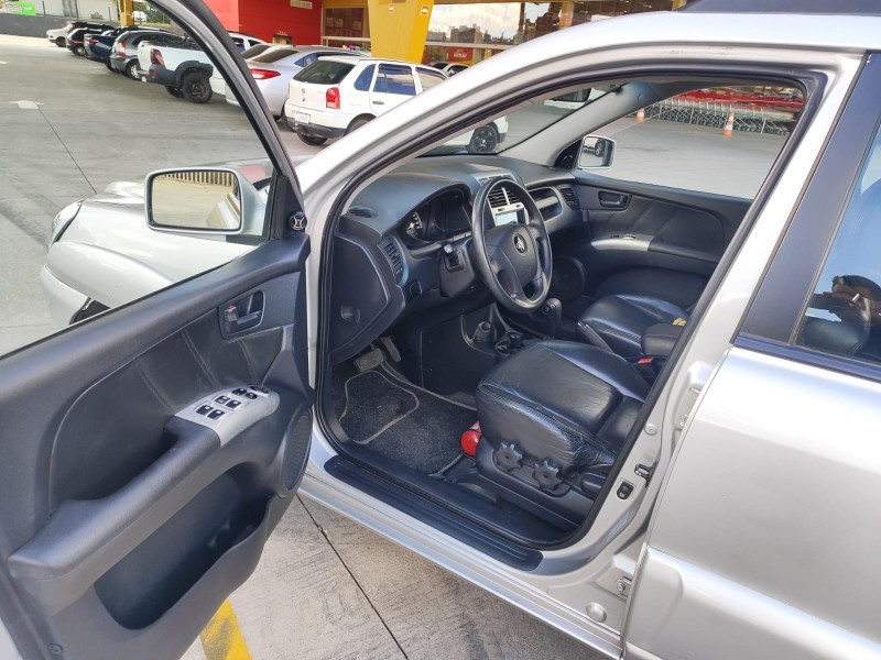 SPORTAGE 2.0 LX 4X2 16V FLEX 4P AUTOMÁTICO - 2006 - FARROUPILHA